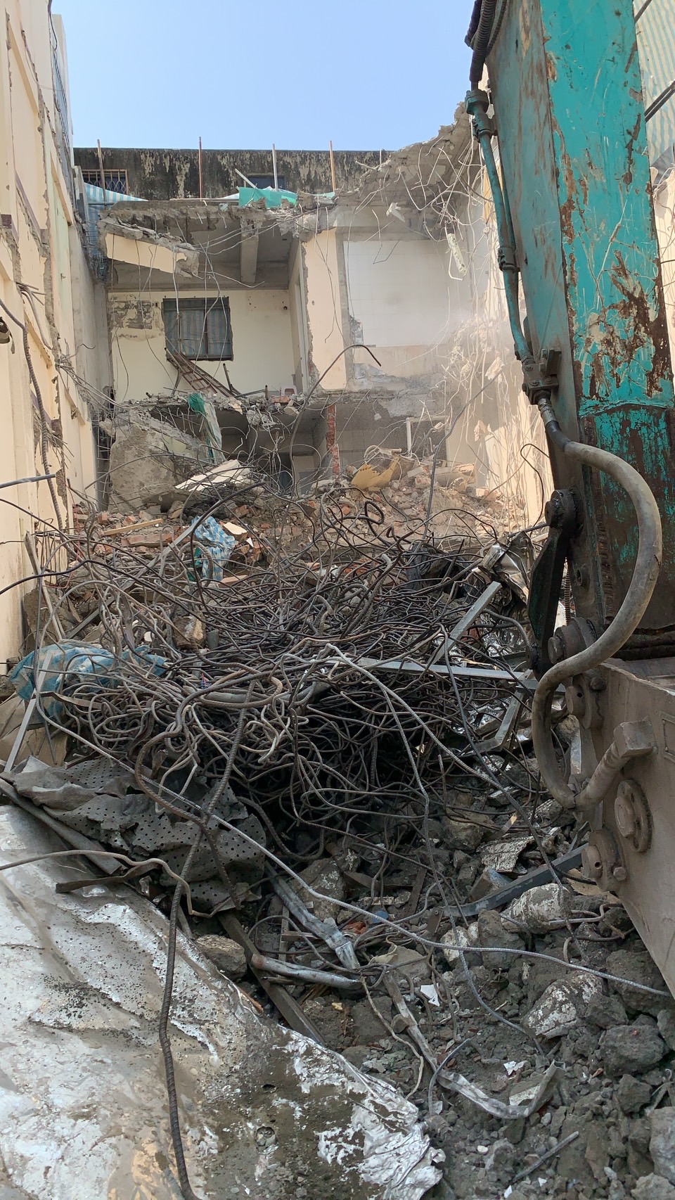 彰化小型怪手拆除工程